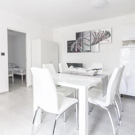 New Family 2 Bedroom Apartment *