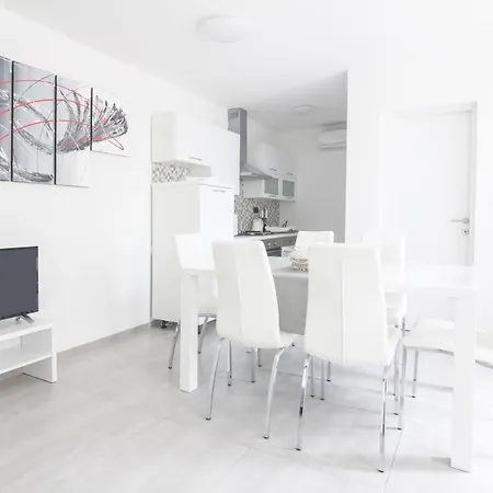 New Family 2 Bedroom * Vodnjan